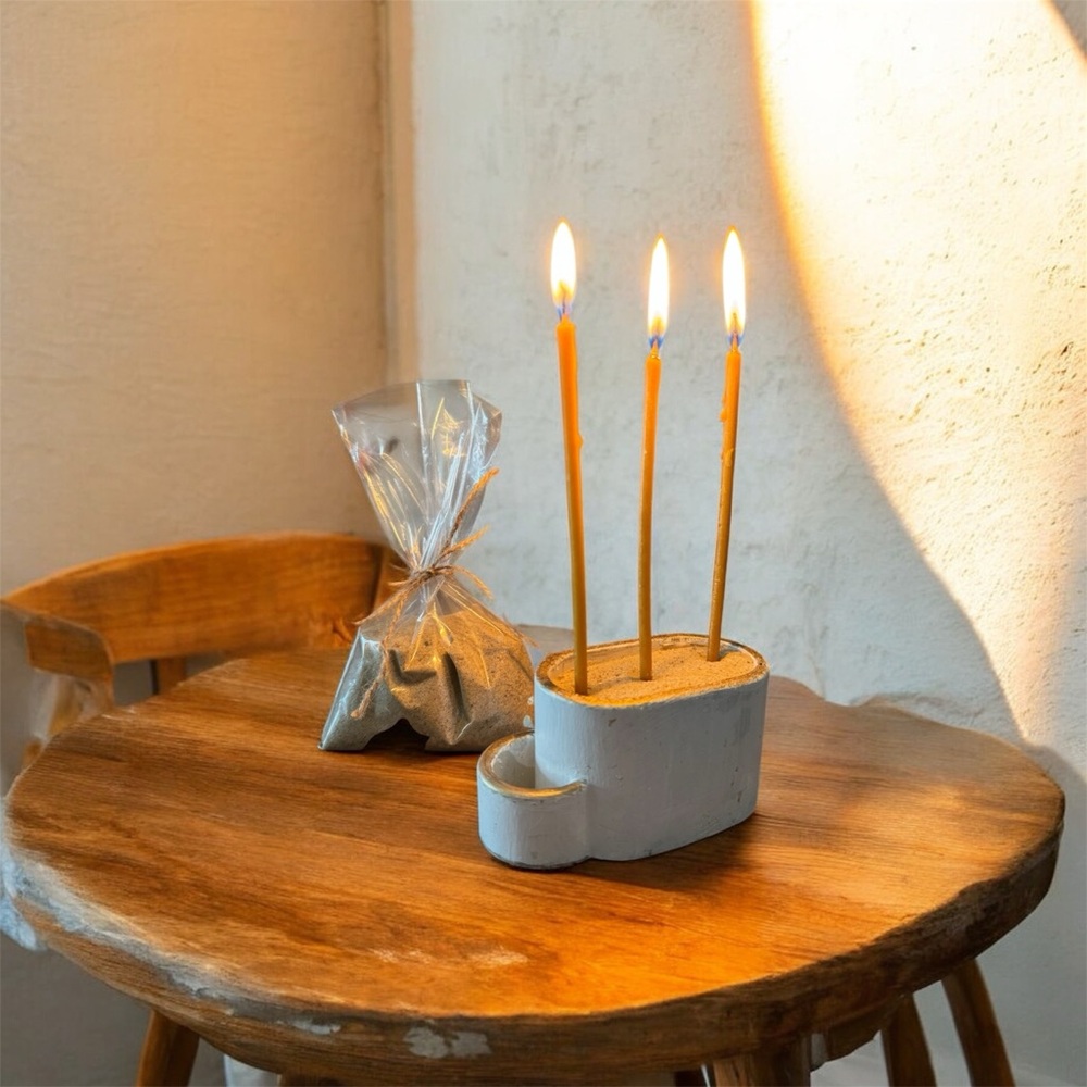 Minimalist Candle Holder with Sand